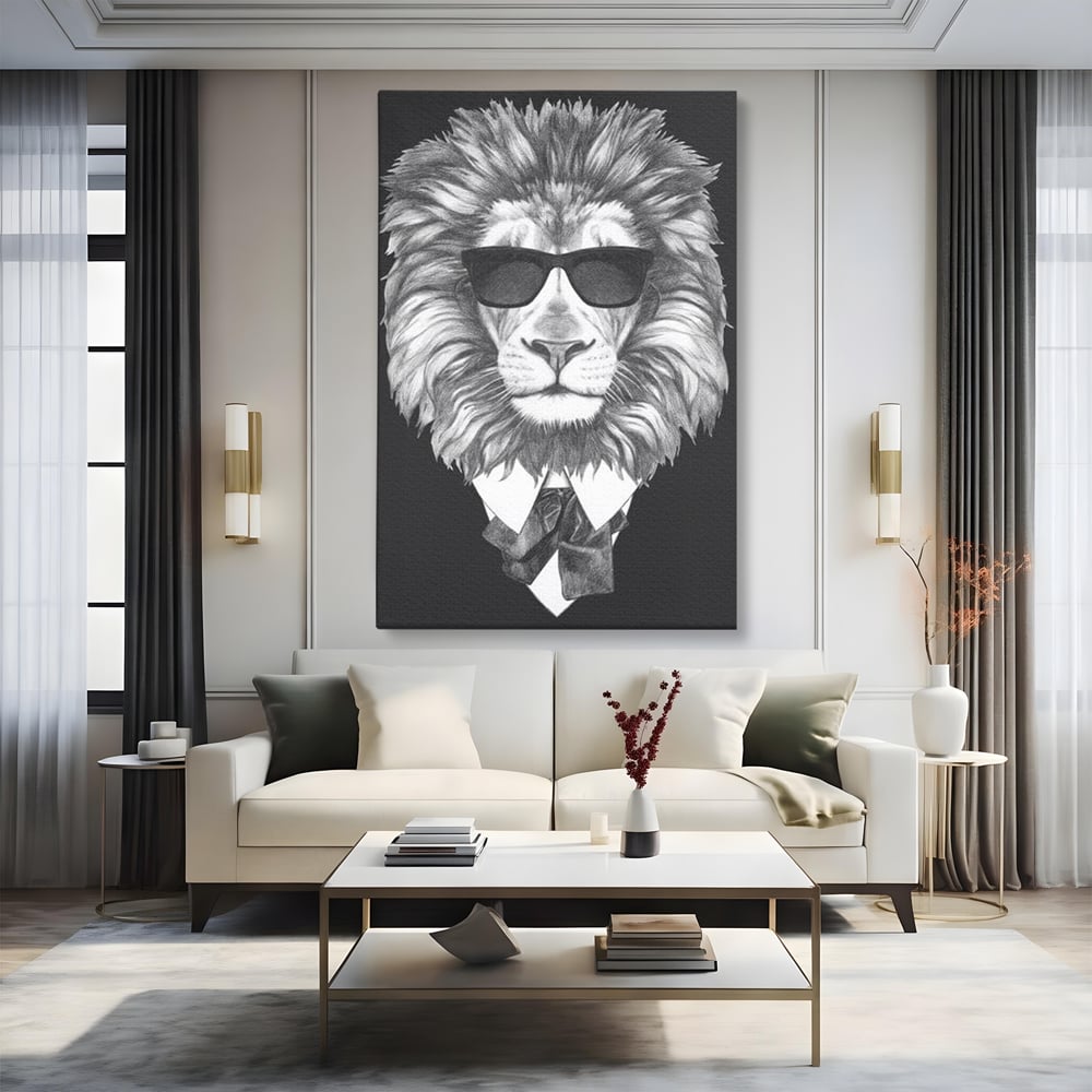Tablou canvas cu tablou canvas cu leu in costum si ochelari, fara rama, pe sasiu de lemn, pe perete intr-un living
